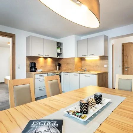 Haus Sabrina Kreuzjoch Apartment *