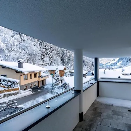 Haus Sabrina Kreuzjoch アパート ゼー